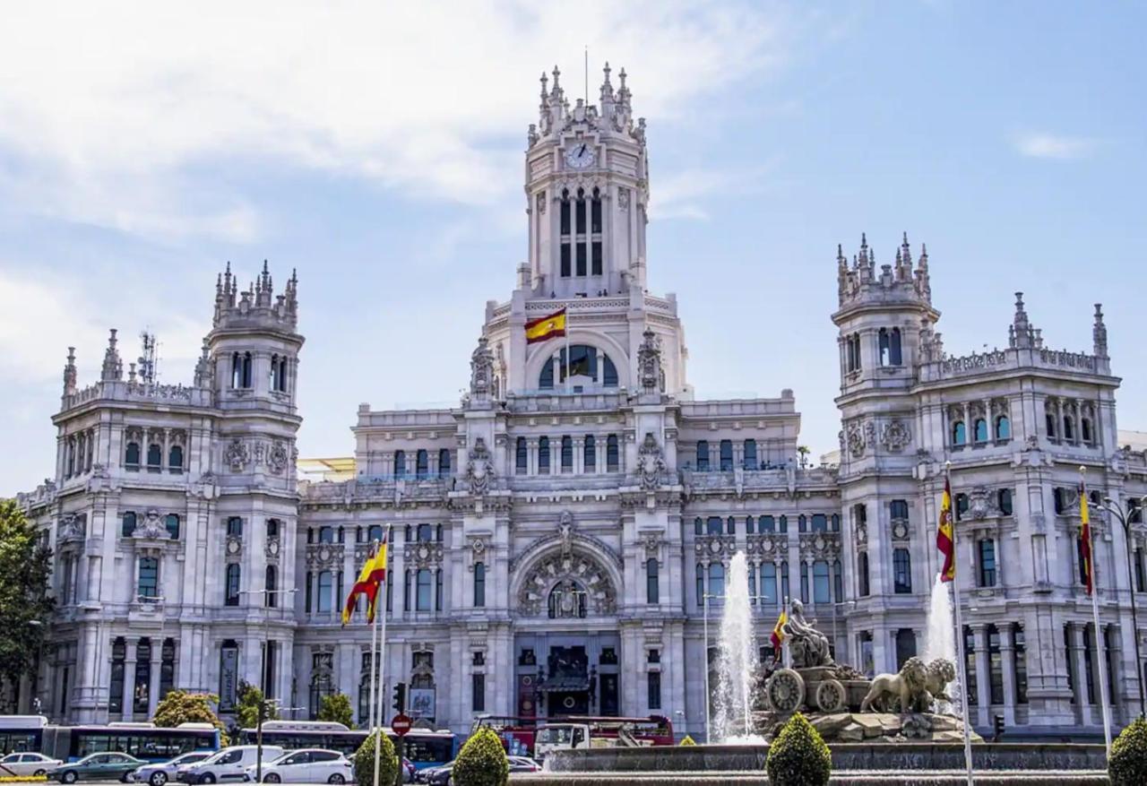 Apartamento Con Vistas Al Parque Del Retiro Madrid Bagian luar foto