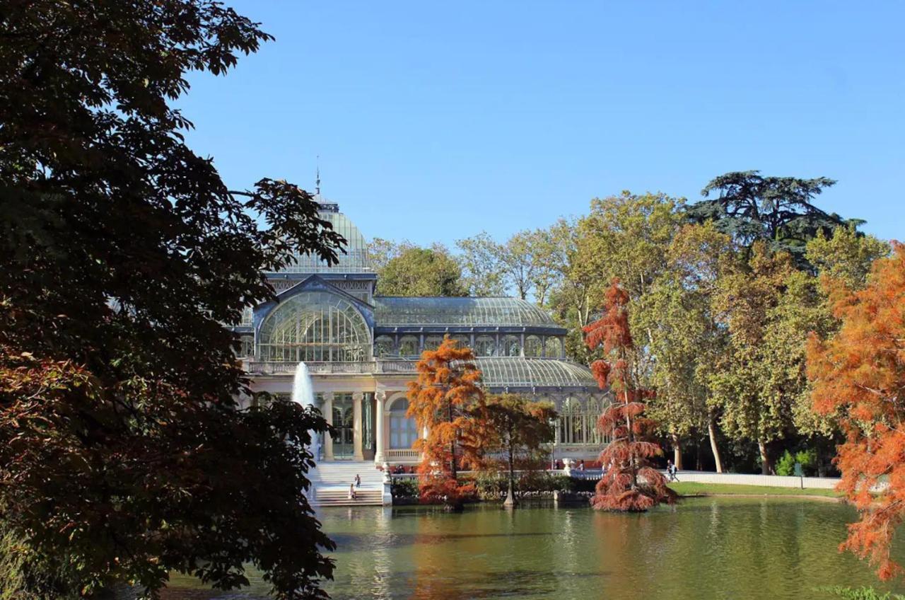 Apartamento Con Vistas Al Parque Del Retiro Madrid Bagian luar foto