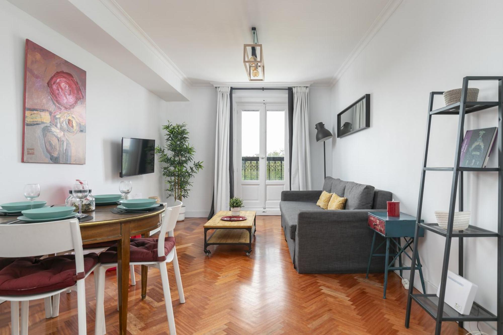 Apartamento Con Vistas Al Parque Del Retiro Madrid Bagian luar foto