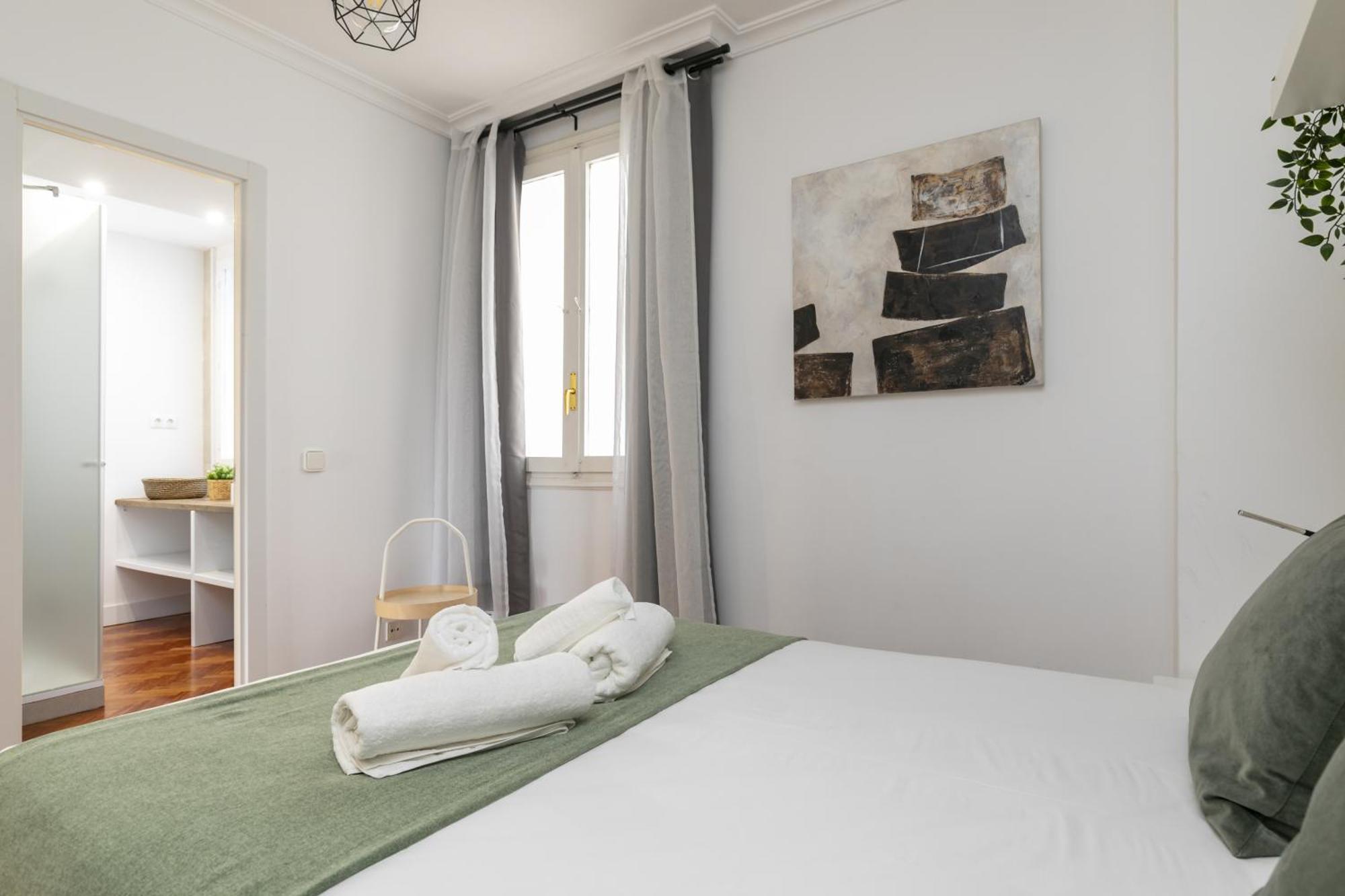 Apartamento Con Vistas Al Parque Del Retiro Madrid Bagian luar foto